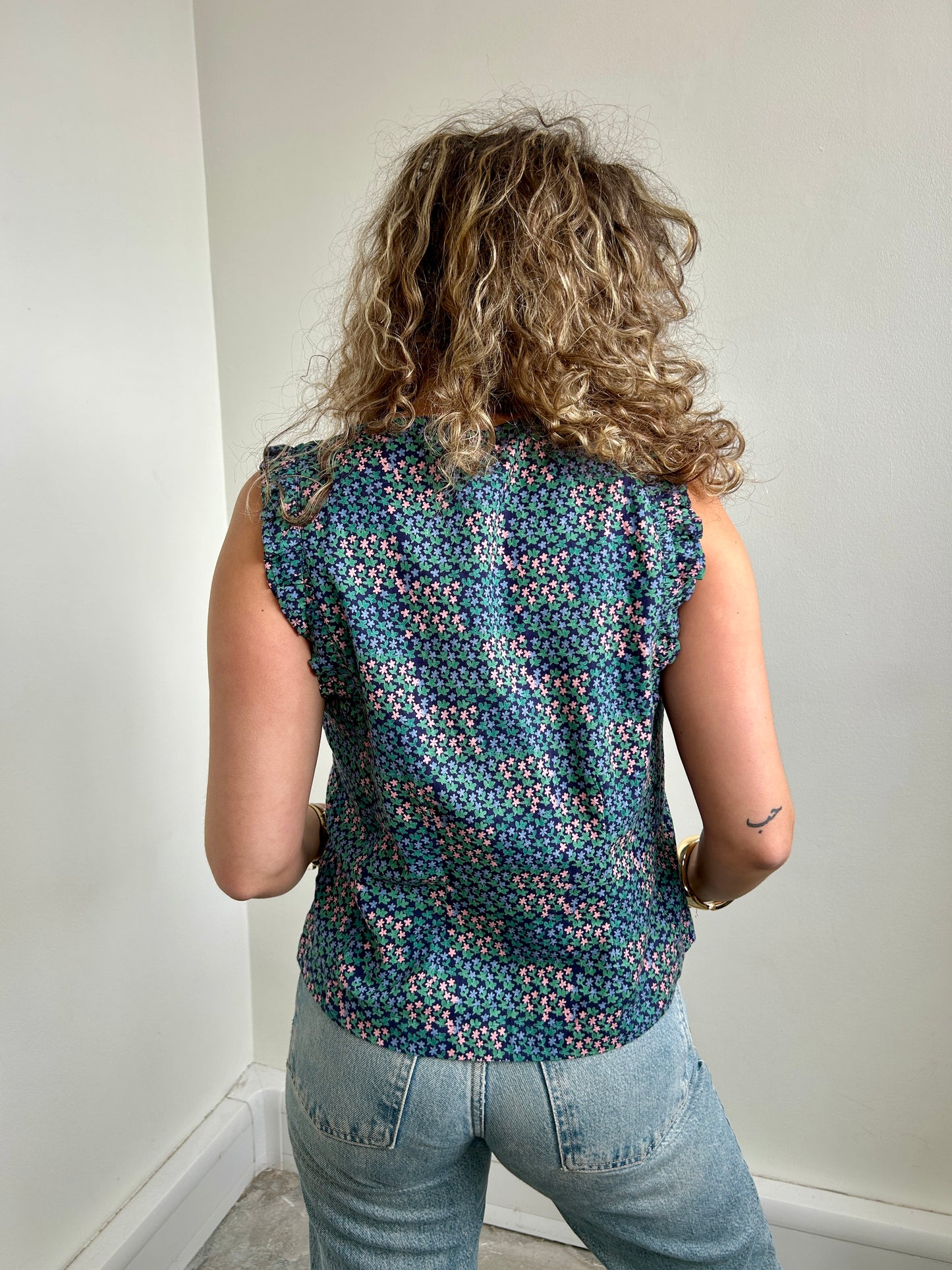 Lowie blue floral blouse sleeveless S - 8/10