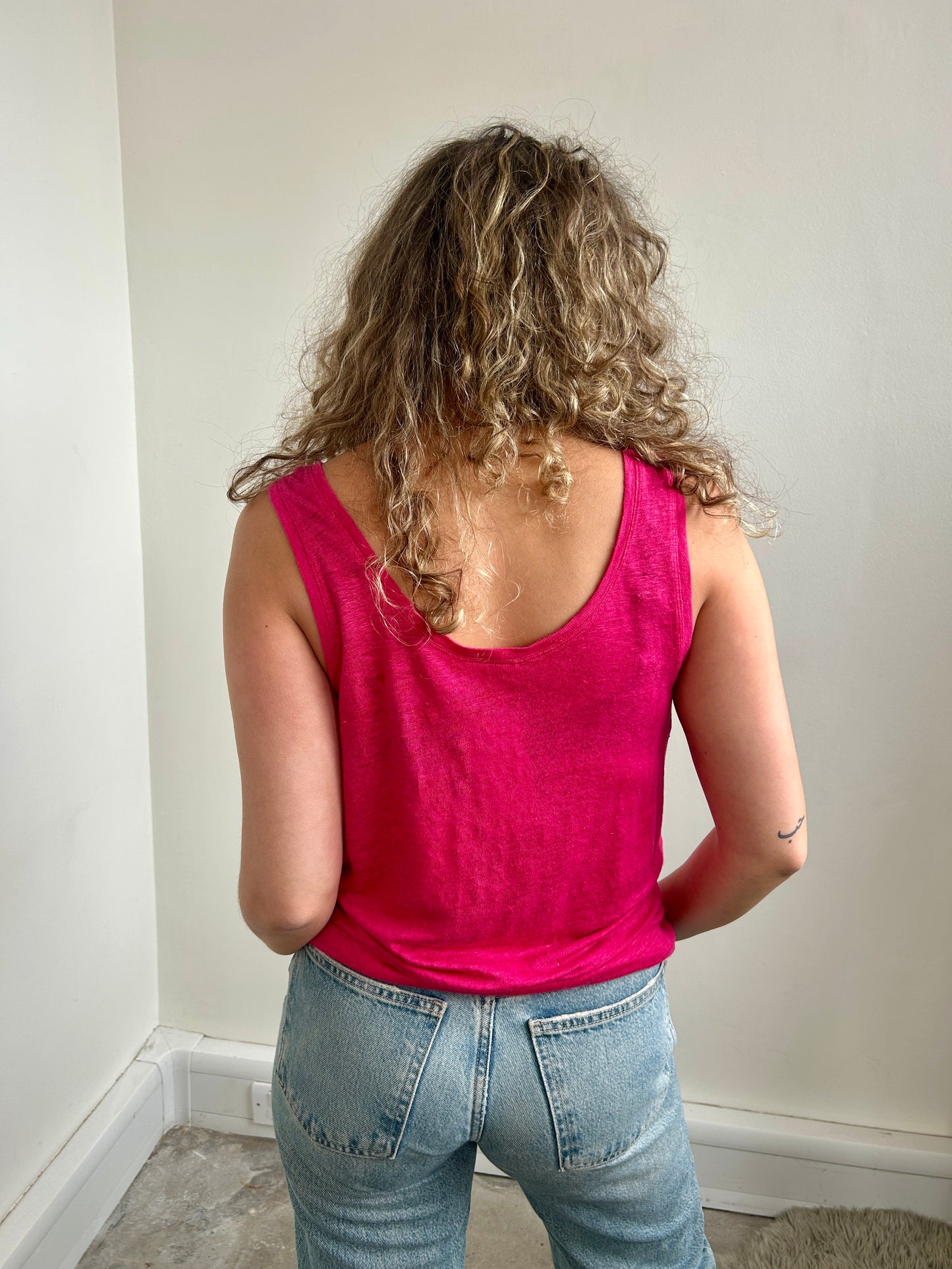Hartford fuchsia sleeveless tee shirt size 10-12