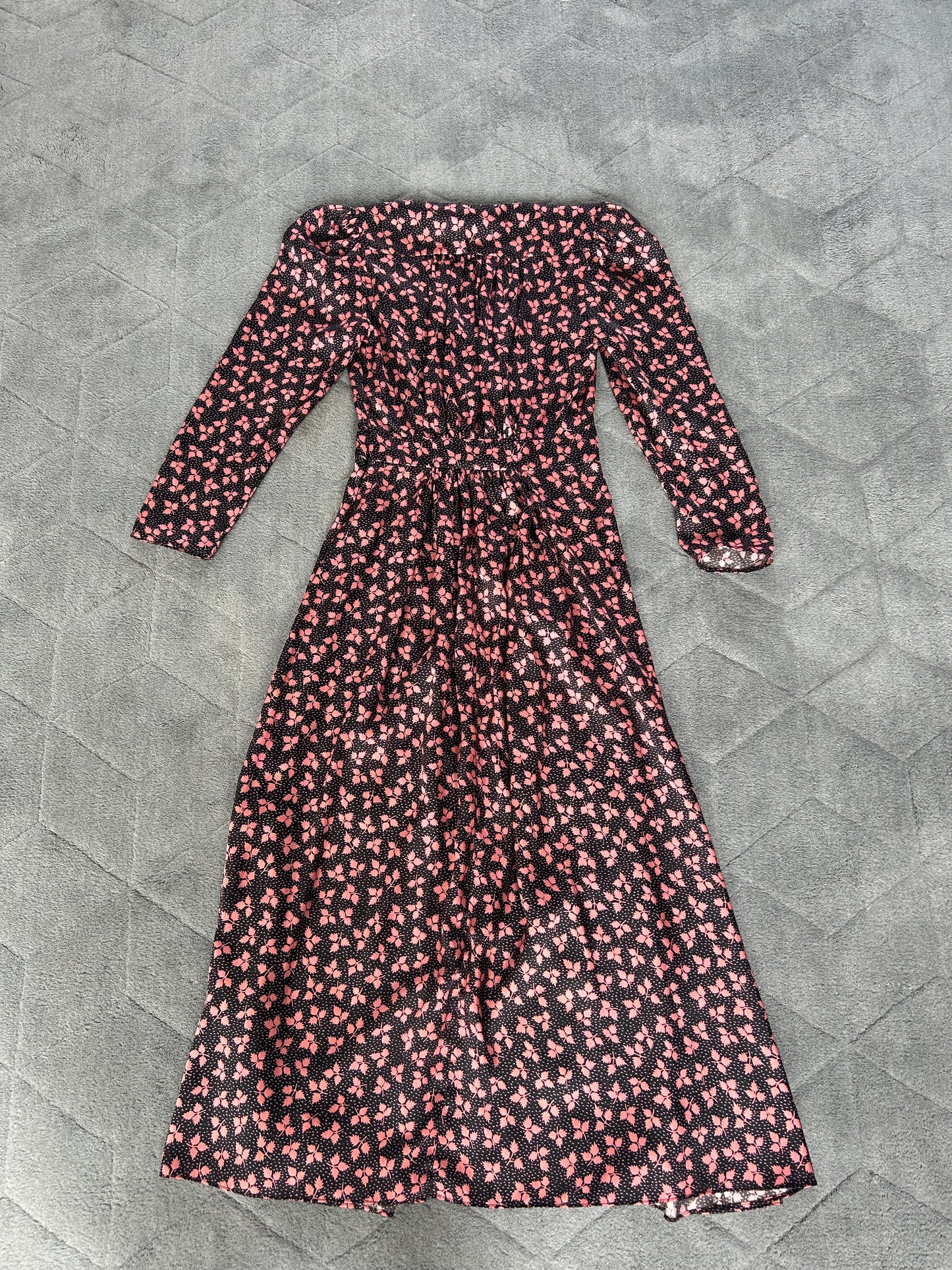 Sandro midi dress black with pink floral V neck long sleeve size 8