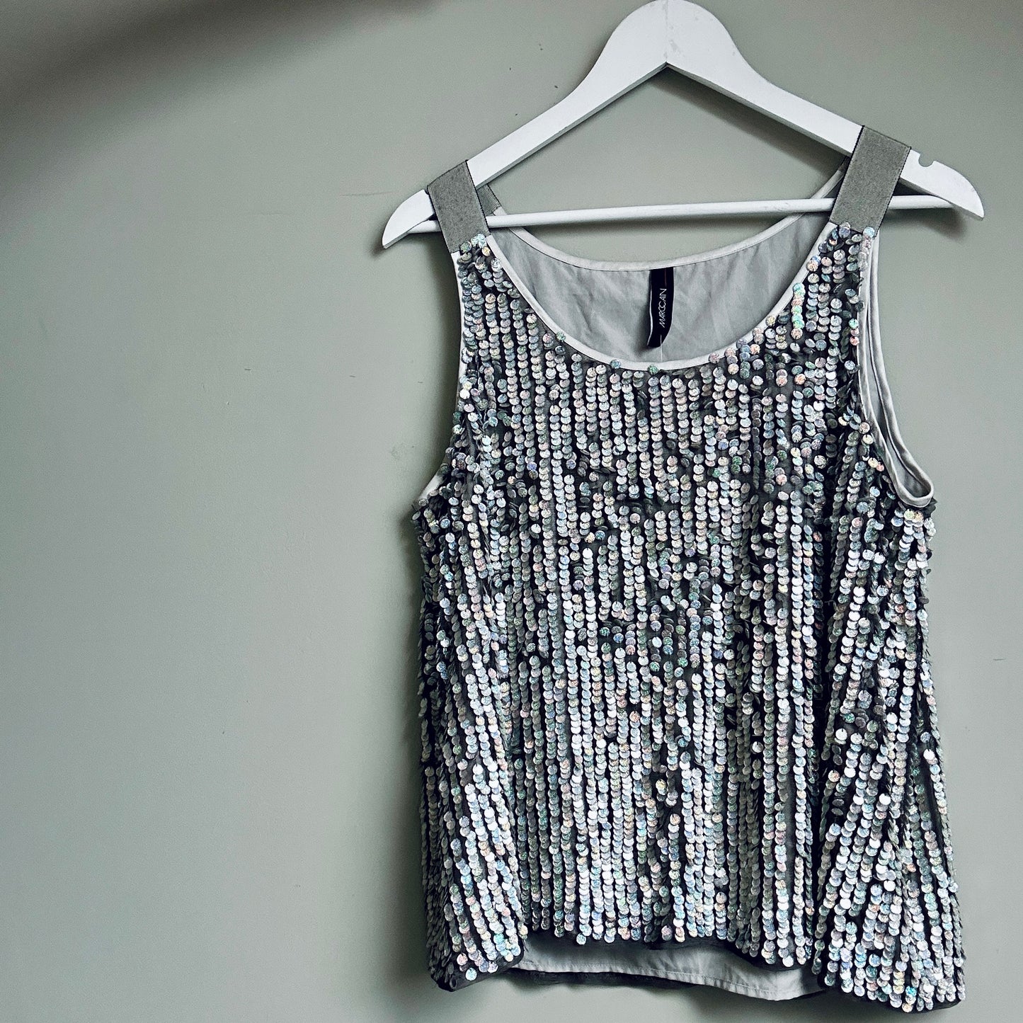 Marc Cain silver sequin sleeveless top size 12-14