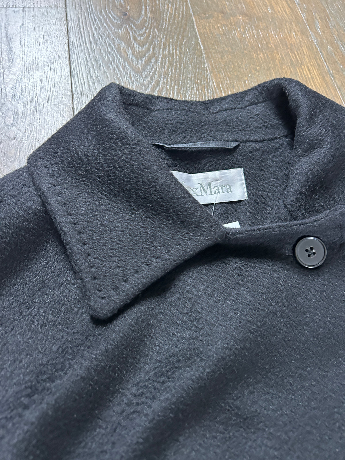 Max Mara black mid-length coat camel hair size 10