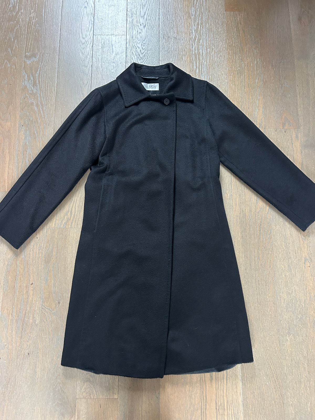 Max Mara black mid-length coat camel hair size 10