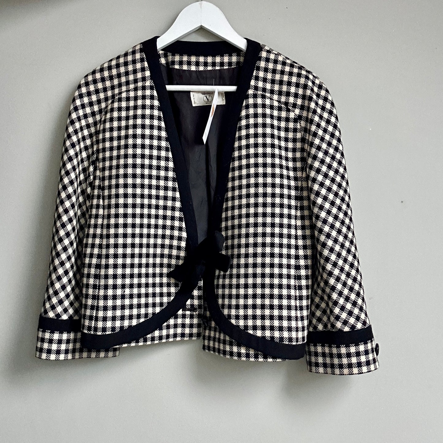 Valentino Miss V Vintage cropped houndstooth jacket 3/4 sleeve size 10/12