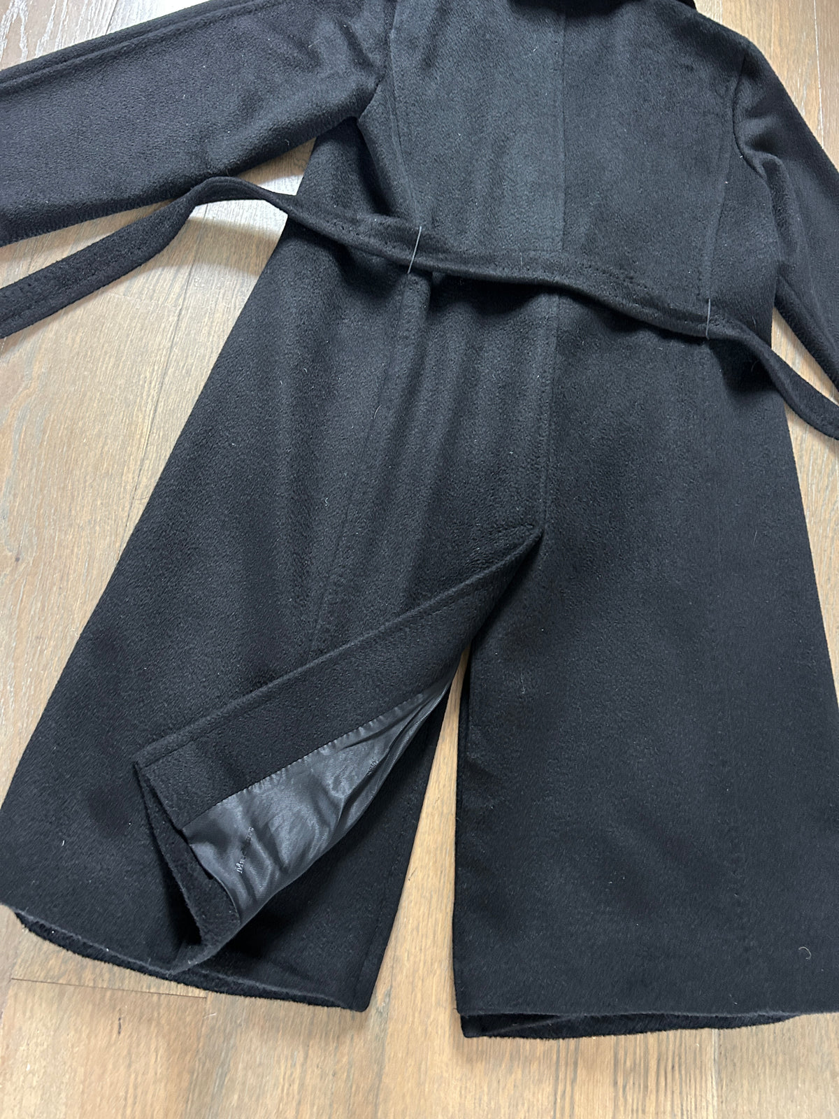 Max Mara black mid-length coat camel hair size 10