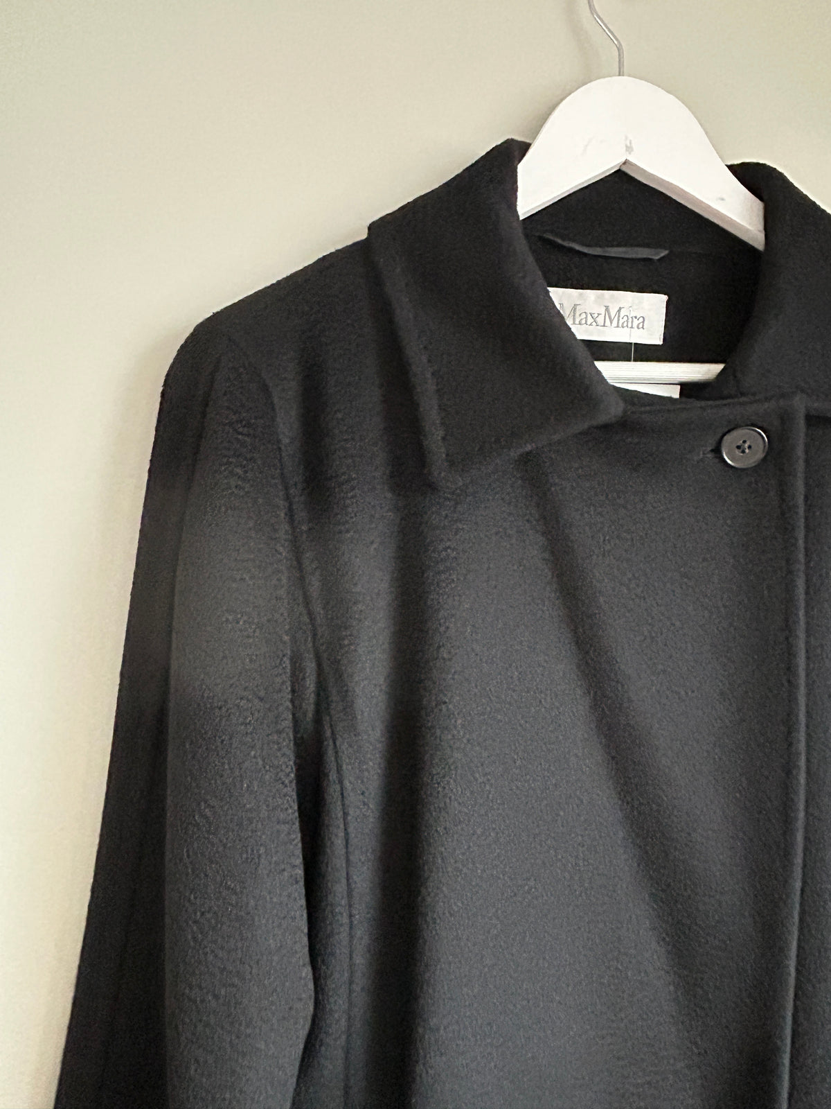 Max Mara black mid-length coat camel hair size 10