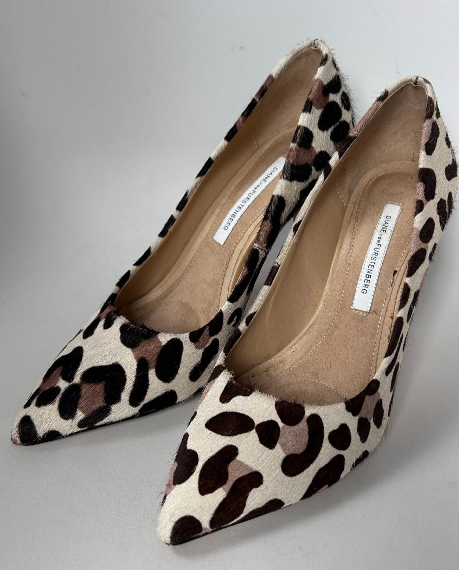 Diane Von Furstenberg pony hair court stilettos UK5
